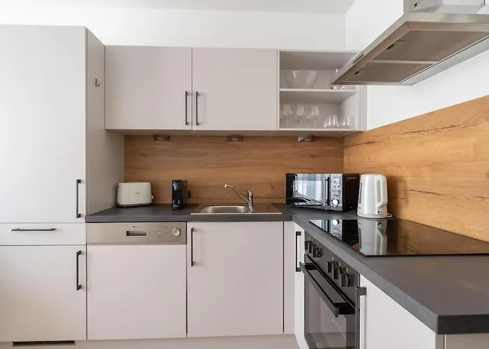 Trendy 1br, Direct Access By Hm *